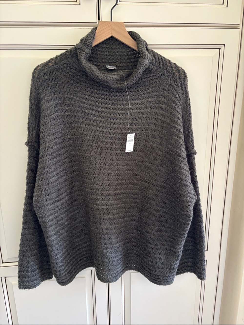 Aerie Chunky Knit Luxury Soft Turtleneck Gray Women’s Size Large NEW!
